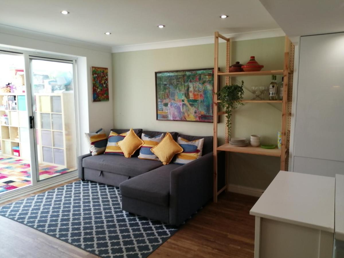 Spacious Townhouse With Sea Views Near Cardiff Barry Kültér fotó
