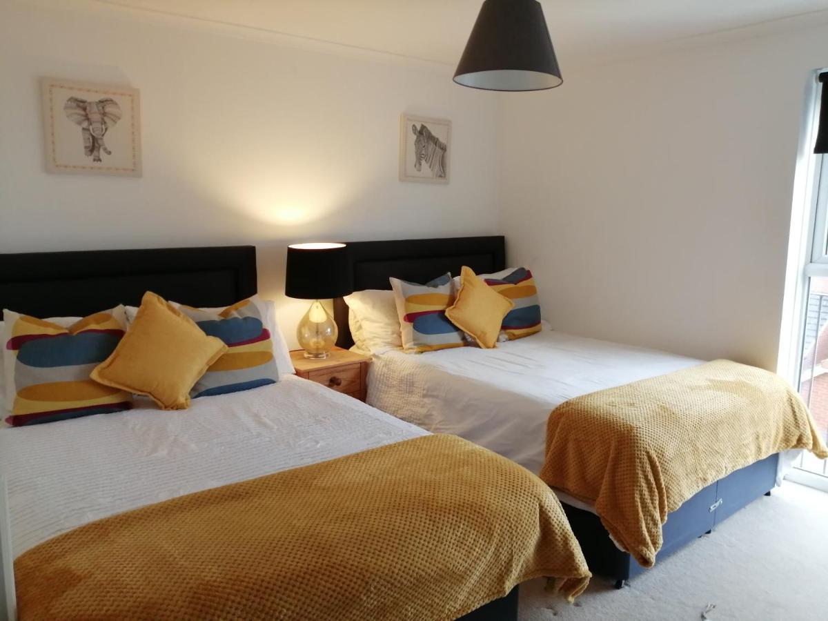Spacious Townhouse With Sea Views Near Cardiff Barry Kültér fotó
