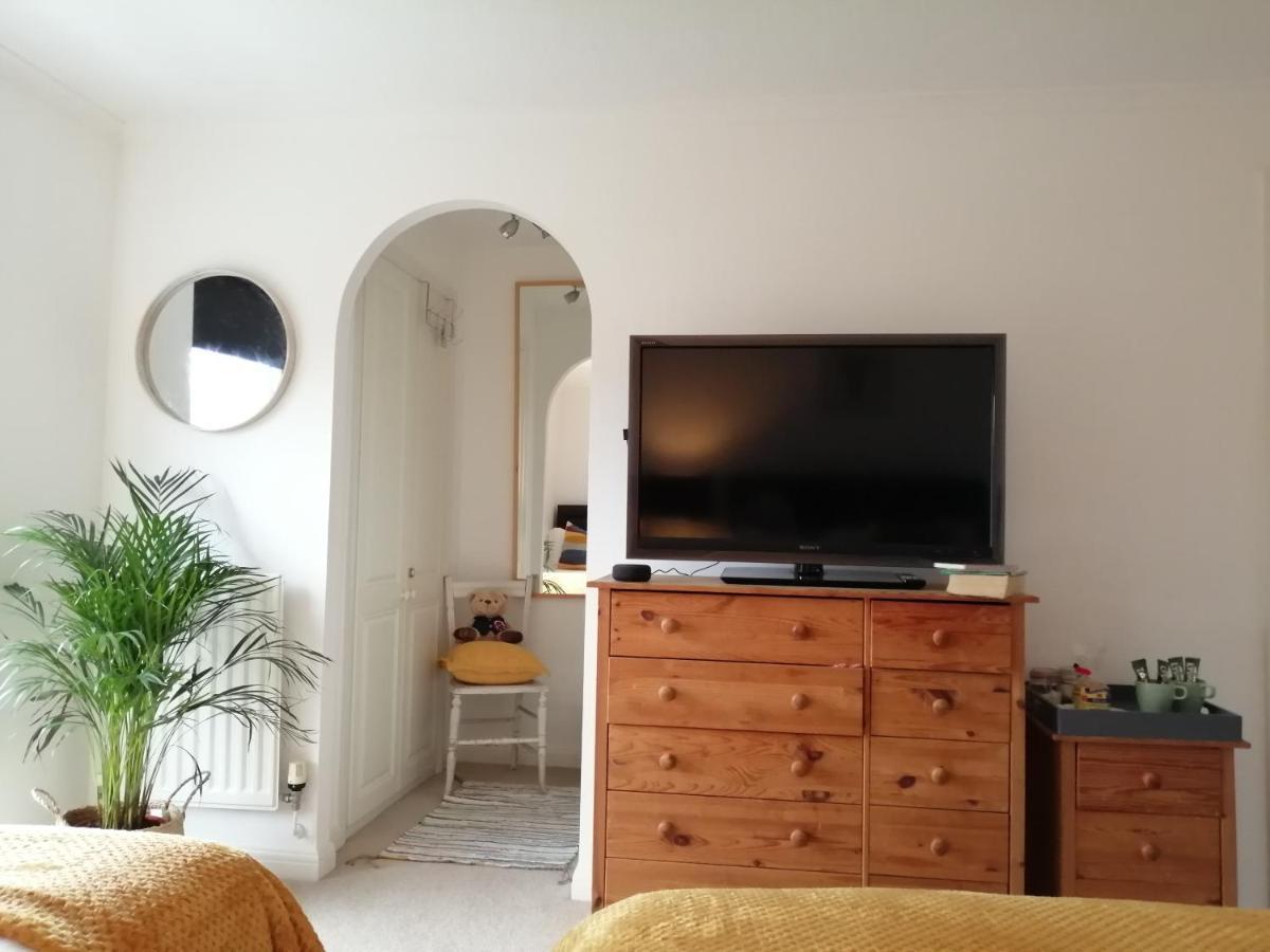 Spacious Townhouse With Sea Views Near Cardiff Barry Kültér fotó
