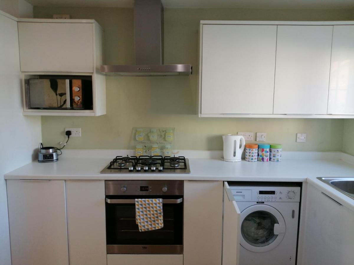 Spacious Townhouse With Sea Views Near Cardiff Barry Kültér fotó