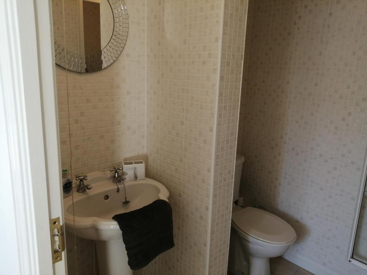 Spacious Townhouse With Sea Views Near Cardiff Barry Kültér fotó
