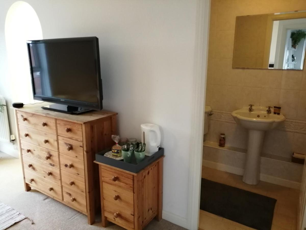 Spacious Townhouse With Sea Views Near Cardiff Barry Kültér fotó